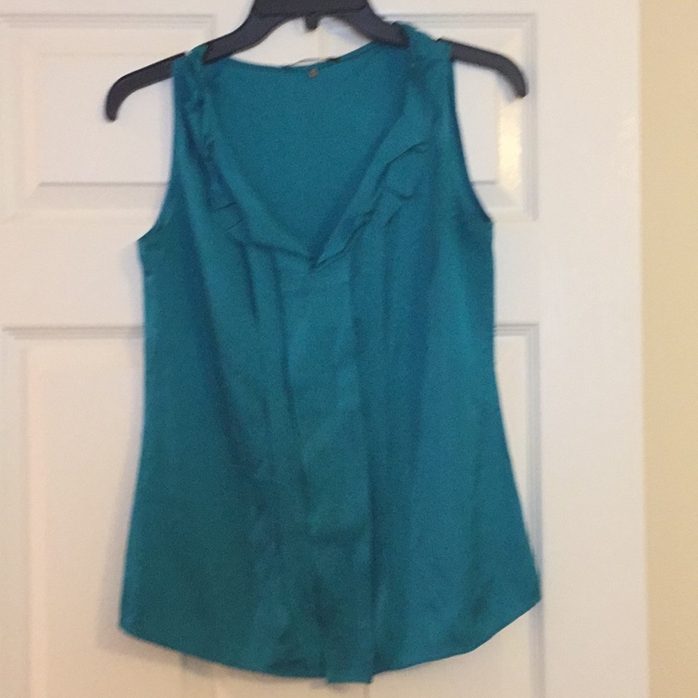 Green silk Elie Tahari tank